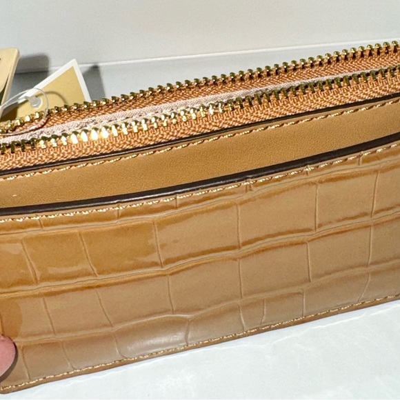 NWT Michael Kors Card Holder W/ EUC Wallet - Picture 9 of 9